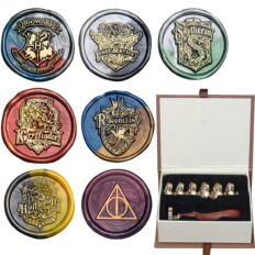 Wax Seal Stamp Set, GANGSHA 7 Pcs Hogwarts Magic School Sealing Wax Stamps Copper Seals+1 Piece Wooden Hilt, Retro Initial Wax Seal Stamp Kit Gift Box for Birthday Christmas Themed Party